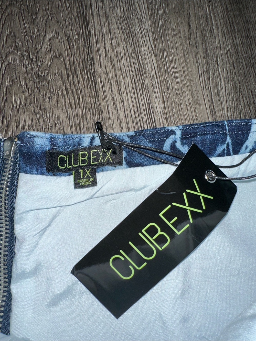 Tie-Dye Denim Bustier Crop Top - Picture 3 of 4